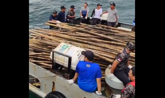 TNI AL Targetkan Pembongkaran Pagar Laut Tangerang Rampung Hari Ini